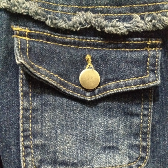 Denim jacket - Picture 2 of 5